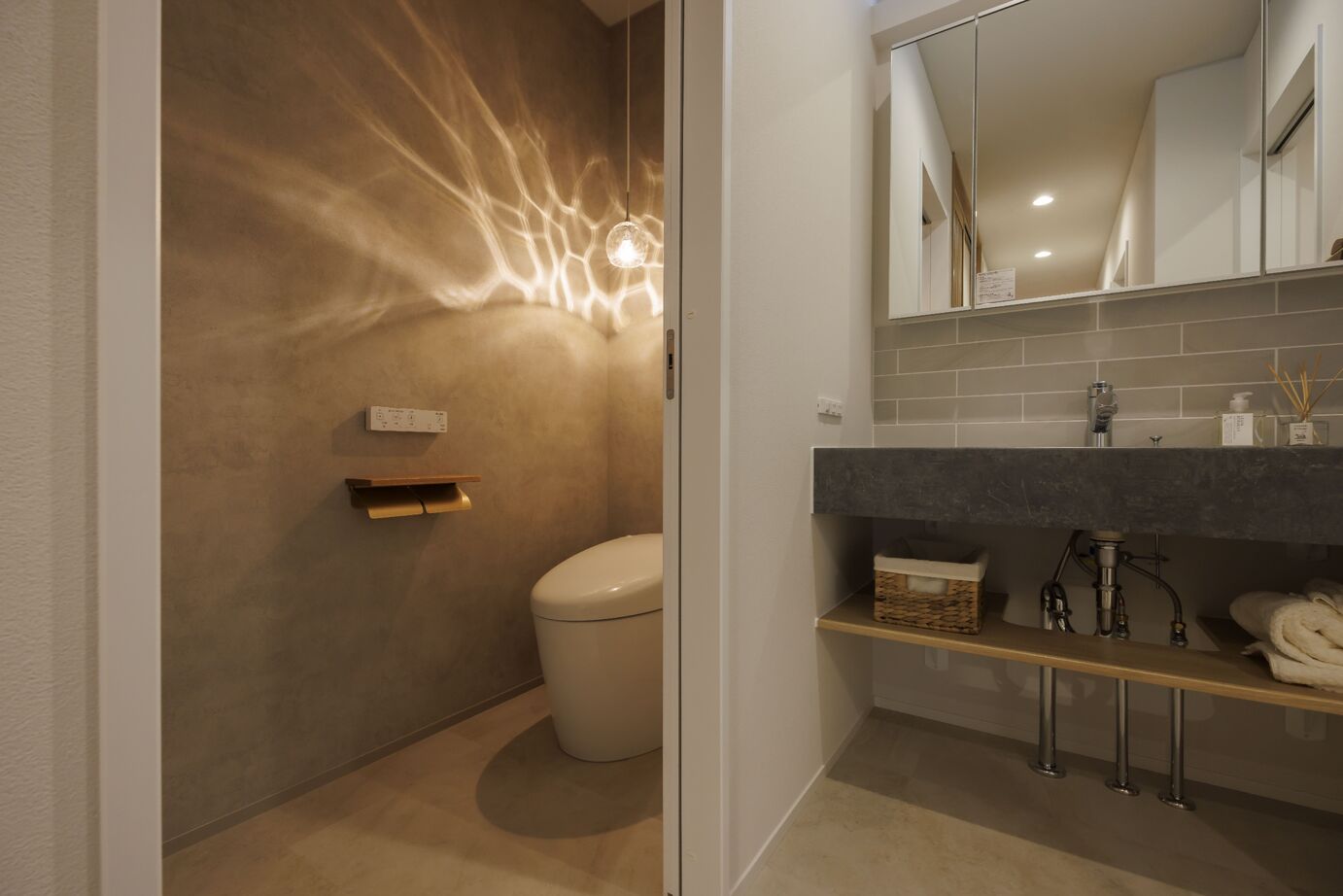 Chell Living 【鯖江市/4LDK/38坪】開放感あふれるLDKの家の建築実例画像4