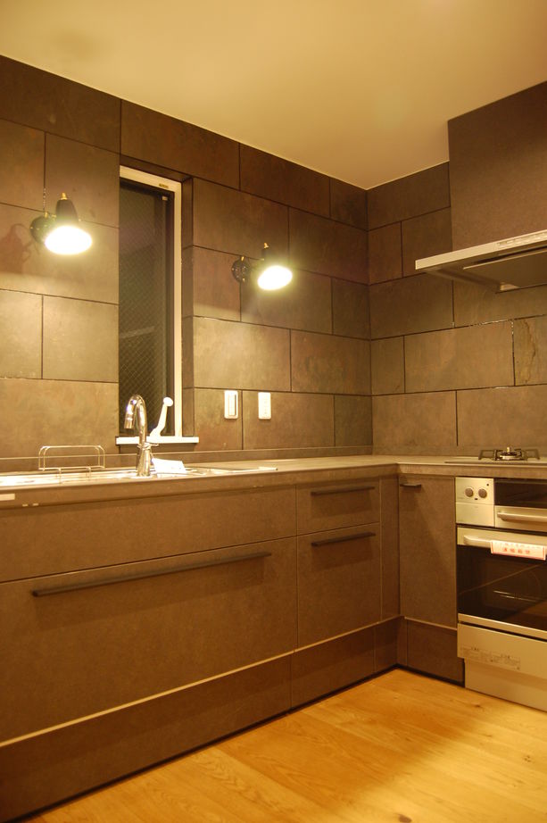 匠技建 【2000万円台/40坪台/2階リビング/間取り図】リビング階段を中心に趣味部屋と繋がるビルトインガレージの家の建築実例画像3