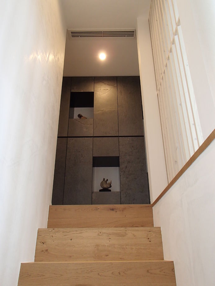 匠技建 【2000万円台/40坪台/2階リビング/間取り図】リビング階段を中心に趣味部屋と繋がるビルトインガレージの家の建築実例画像7