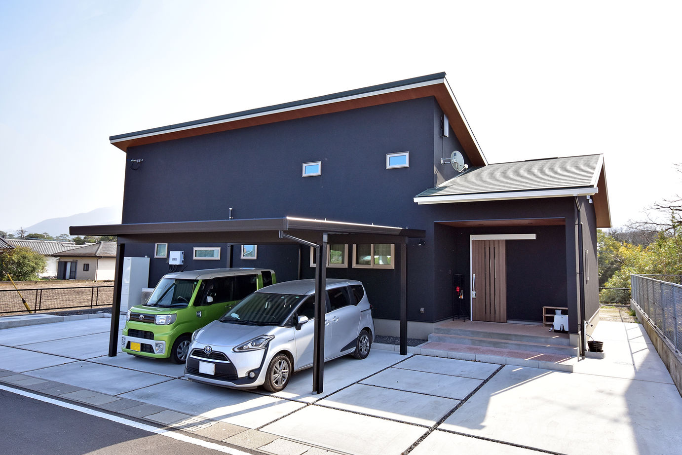 丸和建設 【鹿児島県 平屋】32.31坪（106.82m2）　広々とした大空間リビングがある家の建築実例画像2