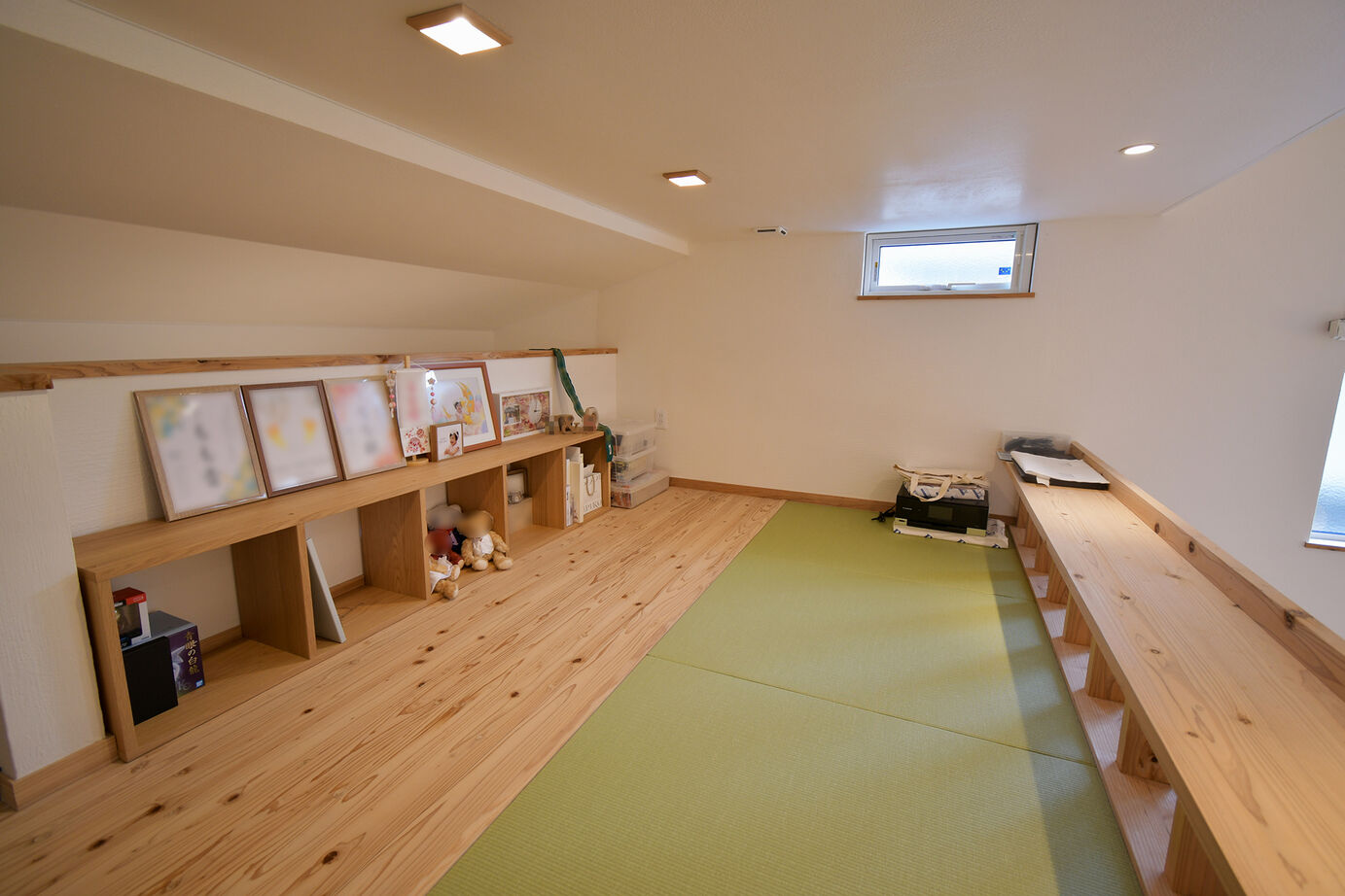 丸和建設 【日置市 平屋】30.49坪（100.82m2）ロフトやシューズ収納棚を設置した玄関など、こだわりがつまった平屋の建築実例画像4