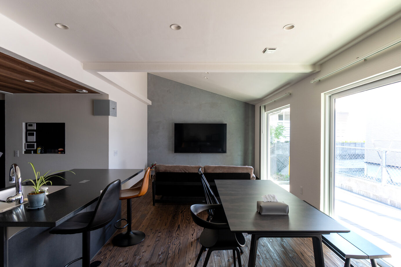 丸和建設の建築実例画像