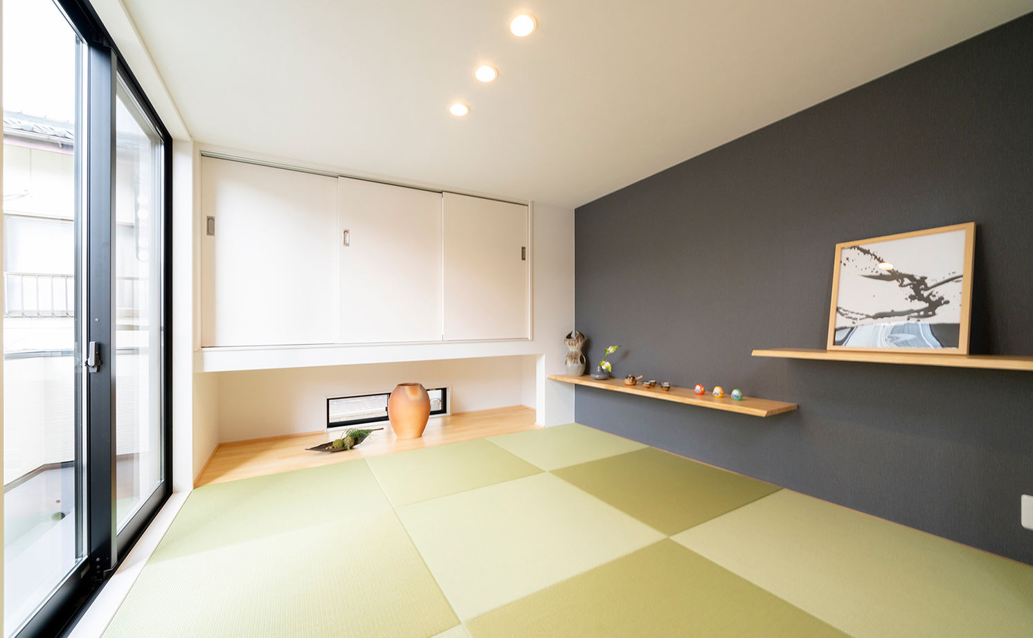 サブライムホーム（SUBLIME HOME） 【本体価格1840万円/間取図あり】明るく開放的な2階リビング。街並みに溶け込む、明るくモダンな現代の町家の建築実例画像14