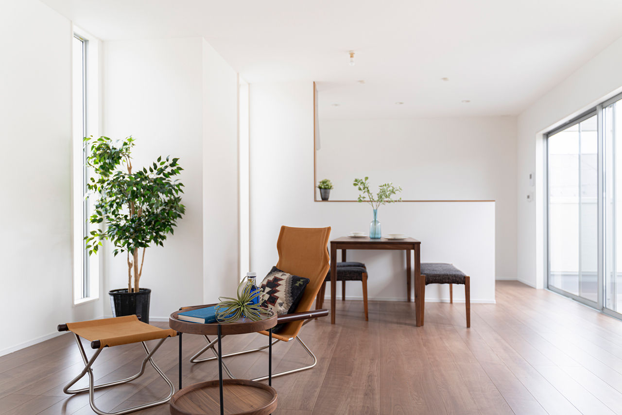 サブライムホーム（SUBLIME HOME） 【本体価格1400万円/間取図あり】インナーガレージのある４LDK。明るく開放的な2階リビングが心地よいの建築実例画像3