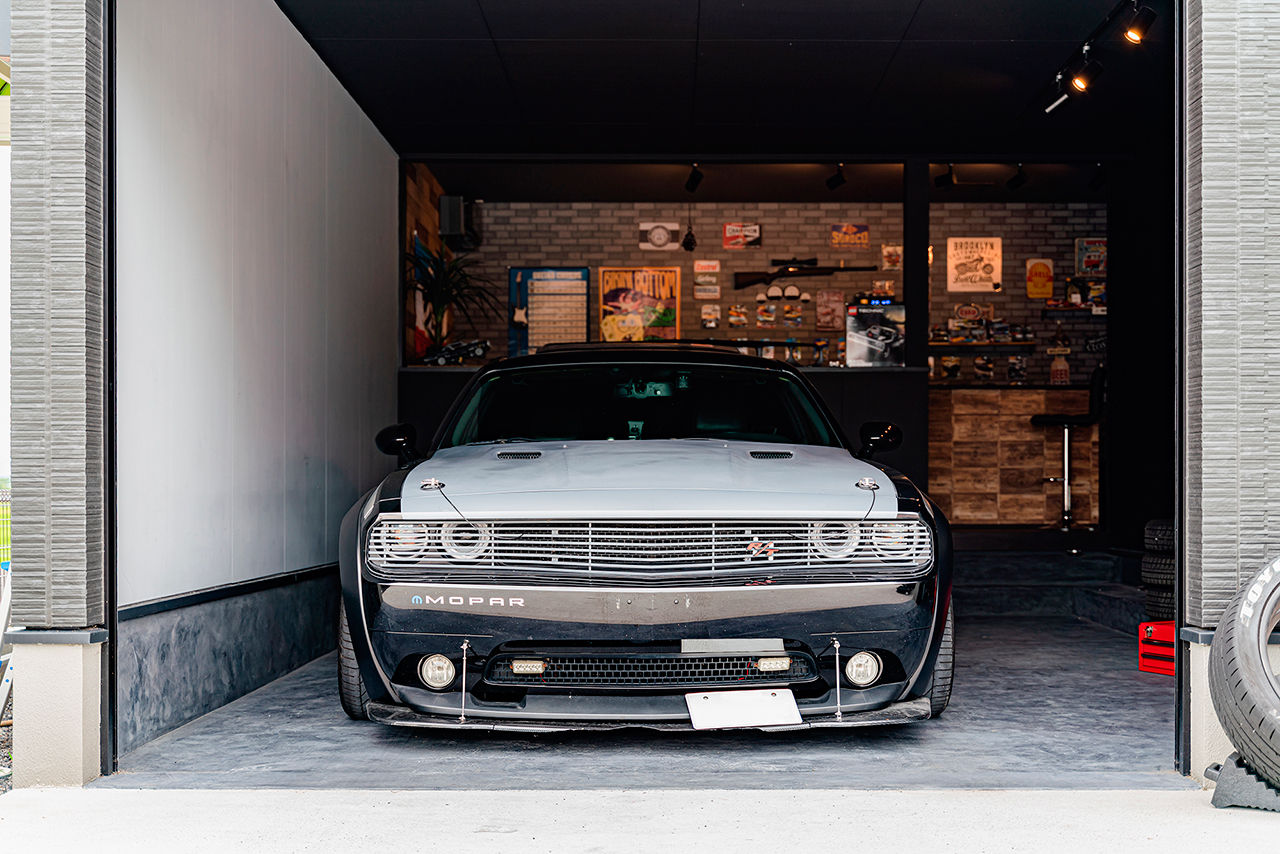 サブライムホーム（SUBLIME HOME） 【本体価格2100万円/間取図あり】ビルトインガレージの奥は趣味の空間。家族、友人と楽しむガレージハウスの建築実例画像2