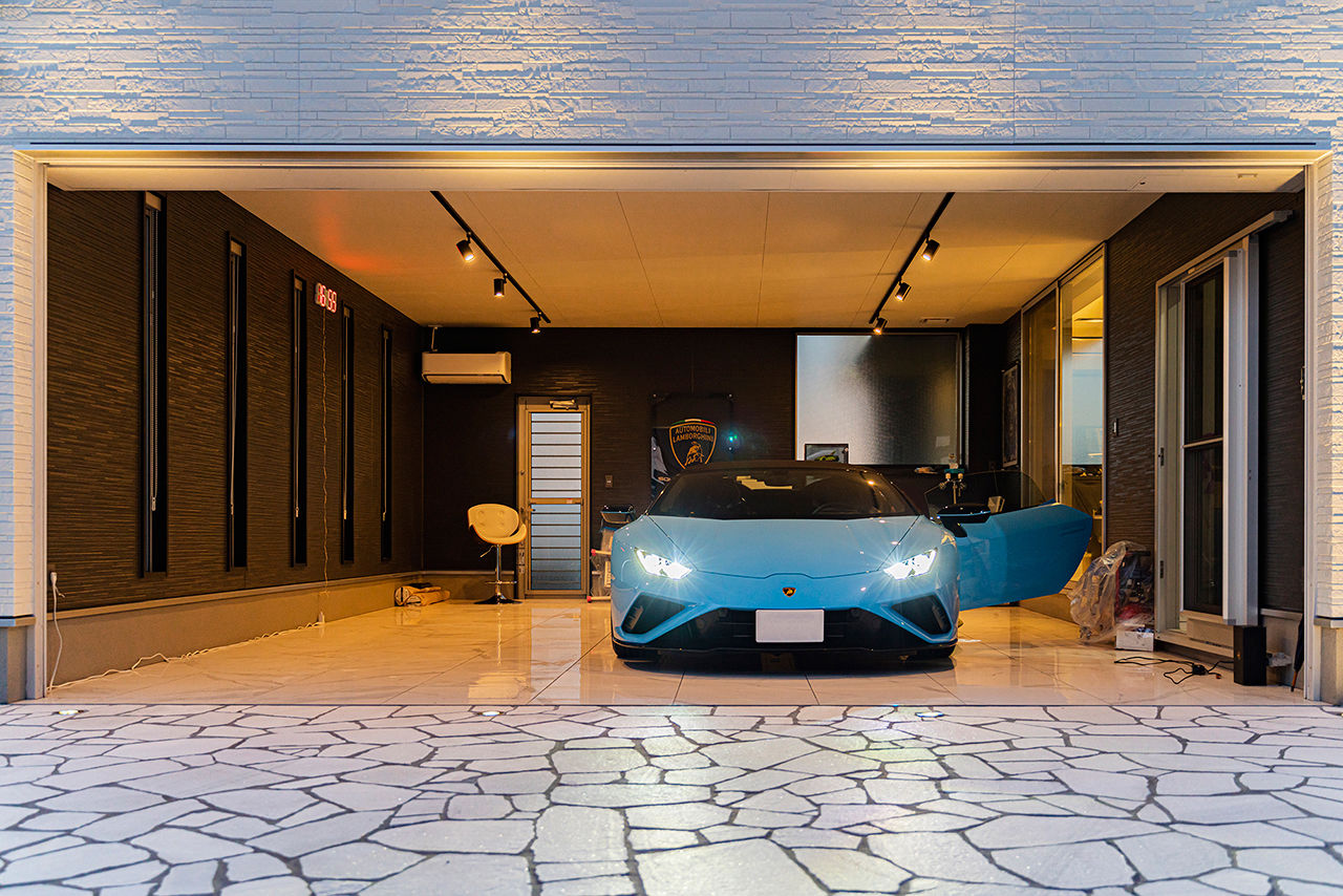 サブライムホーム（SUBLIME HOME） 【2000万円台/間取図あり】憧れの車をリビングから眺める。やりたいことを詰め込んだガレージハウスの建築実例画像8