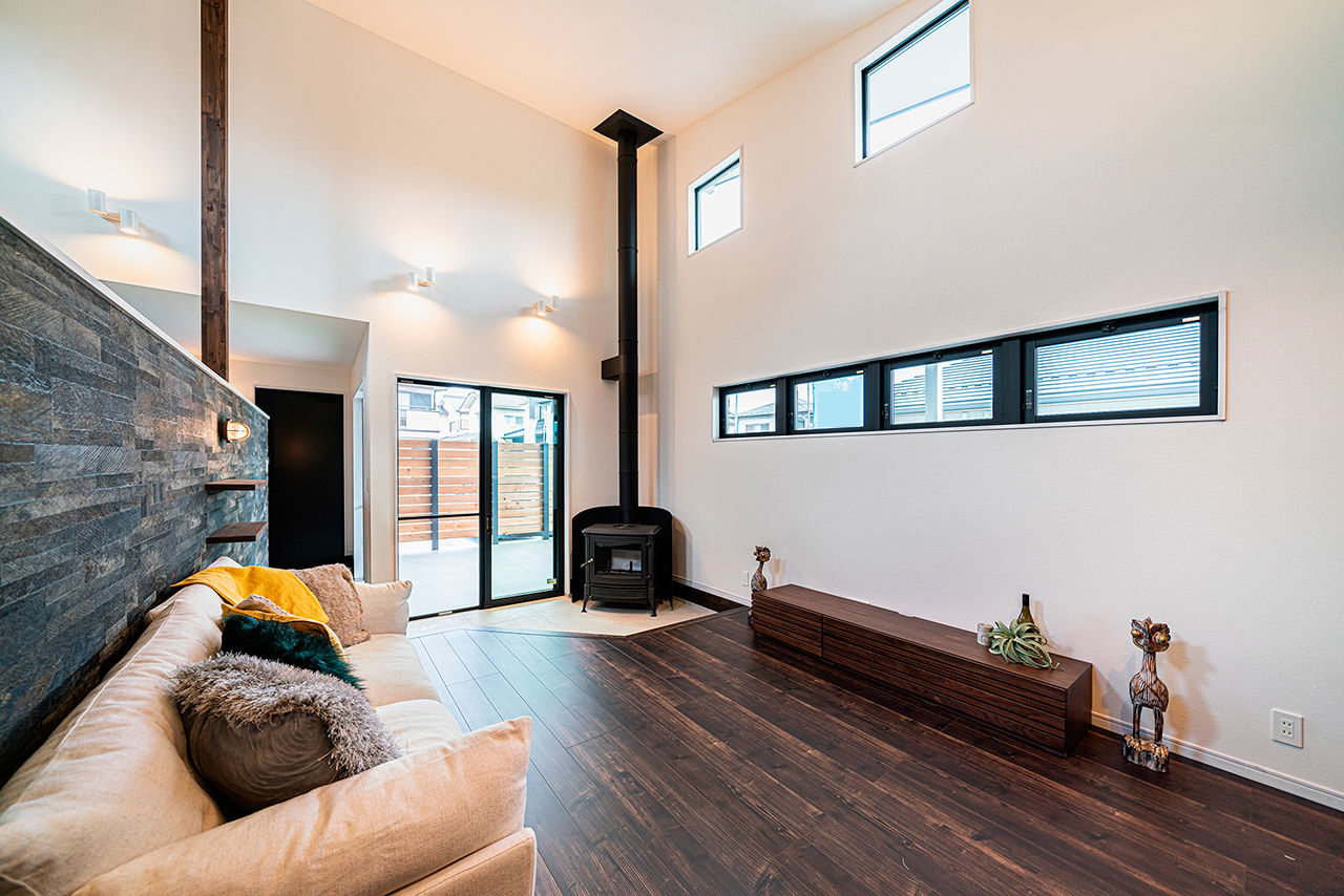 サブライムホーム（SUBLIME HOME） 【1000万円台/間取図あり】自然に溶け込むカリフォルニアスタイル。伸びやかな大屋根の平屋の建築実例画像4