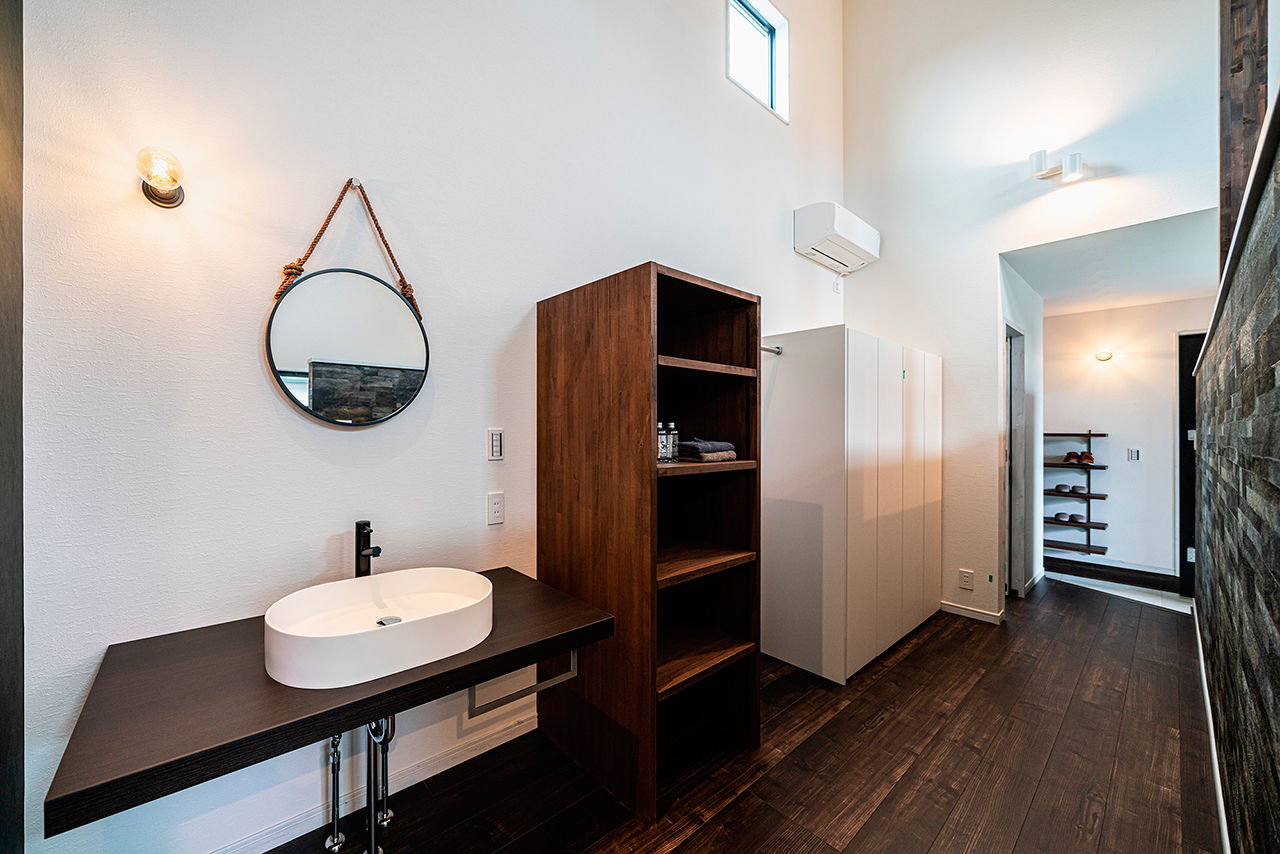 サブライムホーム（SUBLIME HOME） 【1000万円台/間取図あり】自然に溶け込むカリフォルニアスタイル。伸びやかな大屋根の平屋の建築実例画像8