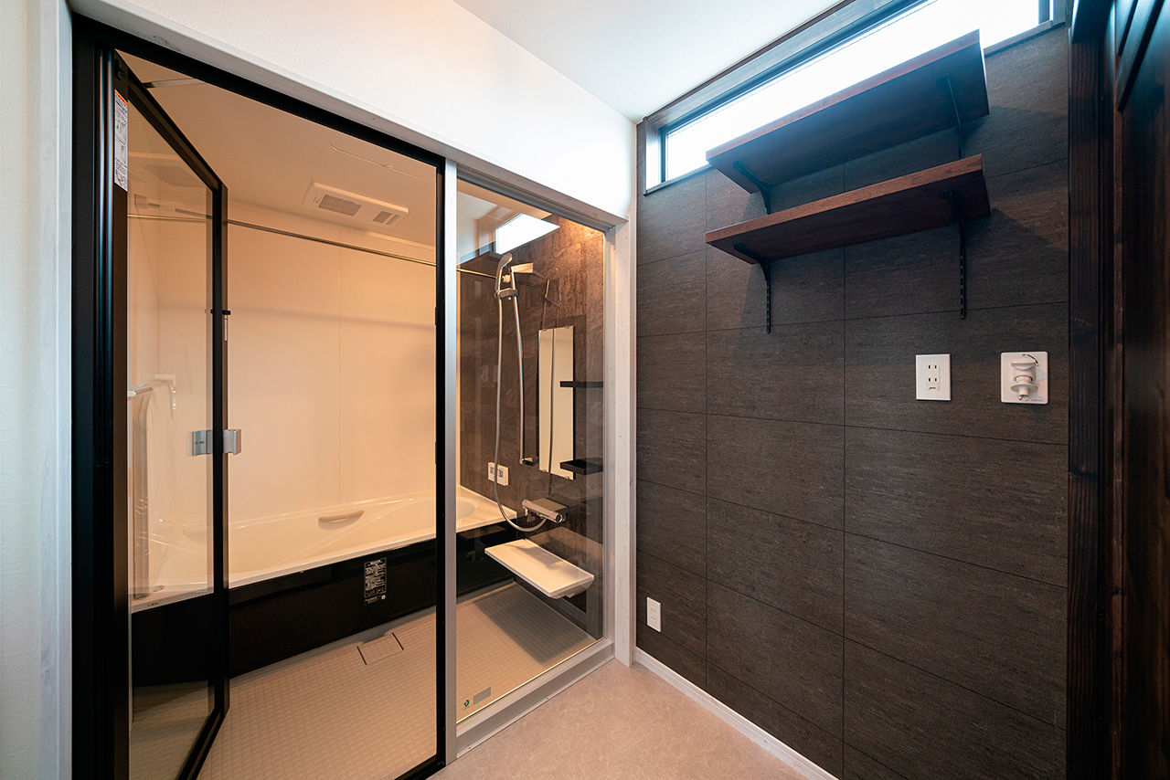 サブライムホーム（SUBLIME HOME） 【1000万円台/間取図あり】自然に溶け込むカリフォルニアスタイル。伸びやかな大屋根の平屋の建築実例画像9