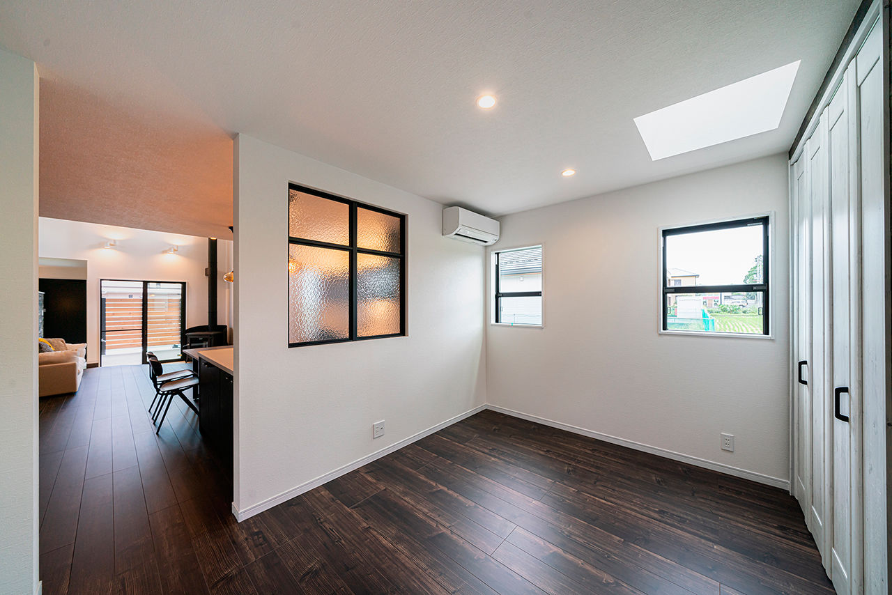 サブライムホーム（SUBLIME HOME） 【1000万円台/間取図あり】自然に溶け込むカリフォルニアスタイル。伸びやかな大屋根の平屋の建築実例画像10