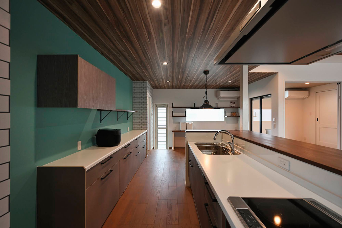 サブライムホーム（SUBLIME HOME） 【本体価格2606万円】動線や収納の工夫も満載！光や風を感じる広い間口のカリフォルニアスタイルの家の建築実例画像6