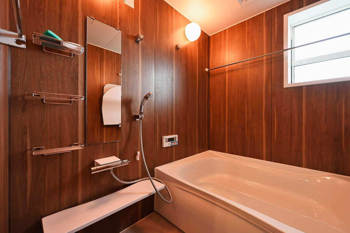 サブライムホーム（SUBLIME HOME） 【本体価格2606万円】動線や収納の工夫も満載！光や風を感じる広い間口のカリフォルニアスタイルの家の建築実例画像15