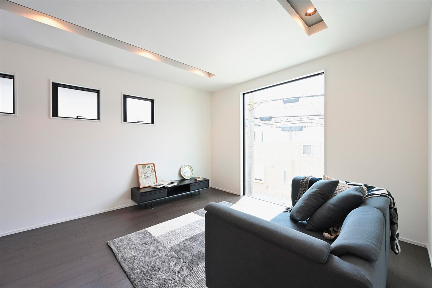 サブライムホーム（SUBLIME HOME） 【本体価格2857万円/間取図あり】ホテルライクなビルトインガレージのある3階建て。狭小地でも開放的に！の建築実例画像4