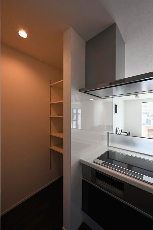 サブライムホーム（SUBLIME HOME） 【本体価格2857万円/間取図あり】ホテルライクなビルトインガレージのある3階建て。狭小地でも開放的に！の建築実例画像10