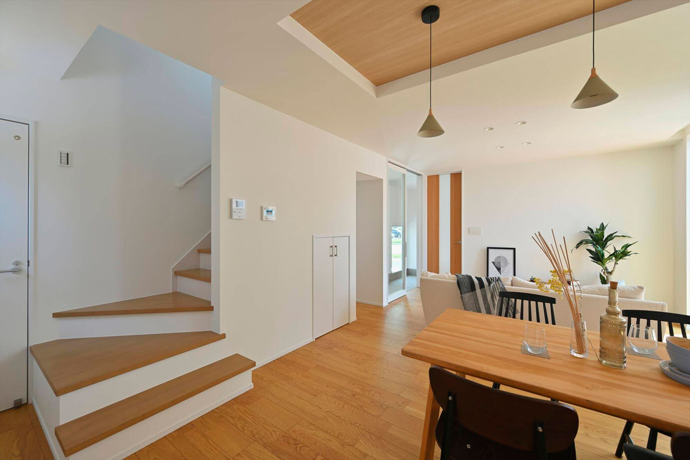 サブライムホーム（SUBLIME HOME） 【本体価格2275万円/間取図あり】おうちでアウトドアを満喫！ウッドデッキと土間があるナチュラルな木の家の建築実例画像2