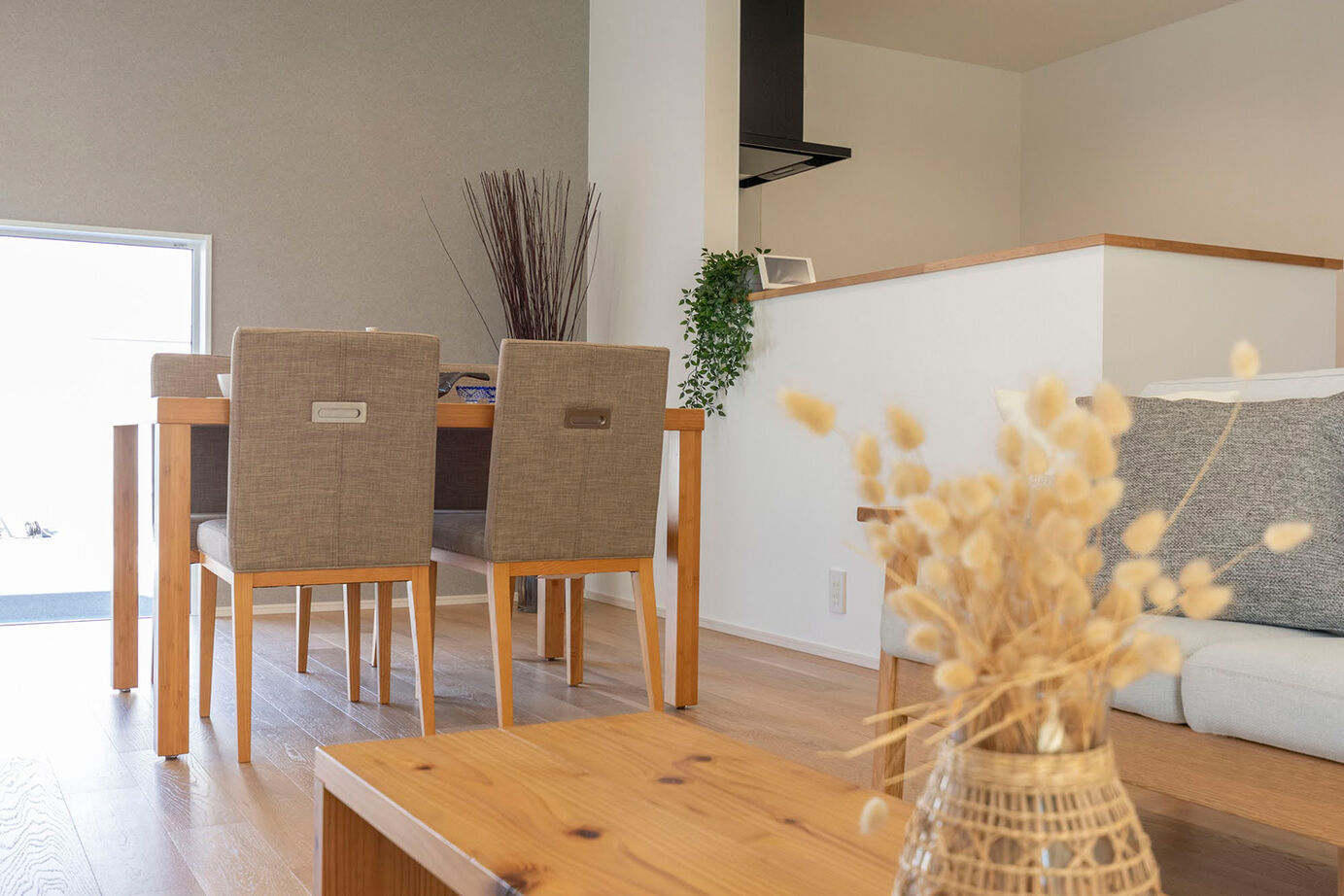 サブライムホーム（SUBLIME HOME） 【本体価格2178万円/間取図あり】全館空調で快適！天然石の壁が室内外をつなぐ、クラフトスタイルの住まいの建築実例画像4