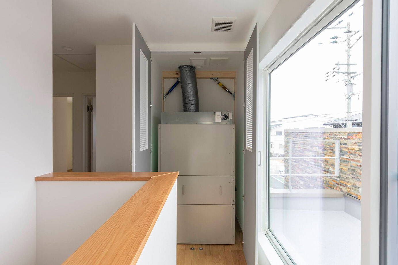 サブライムホーム（SUBLIME HOME） 【本体価格2178万円/間取図あり】全館空調で快適！天然石の壁が室内外をつなぐ、クラフトスタイルの住まいの建築実例画像20