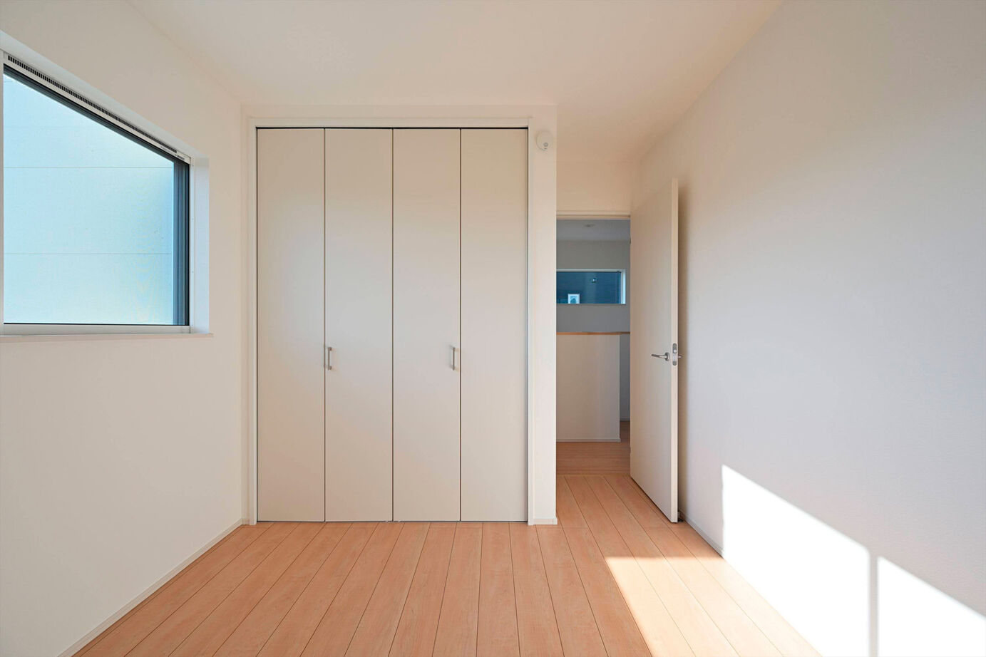 サブライムホーム（SUBLIME HOME） 【本体価格2132万円/間取図あり】白×木のコンビネーションで爽やかに。23畳のLDKに光あふれる住まいの建築実例画像18