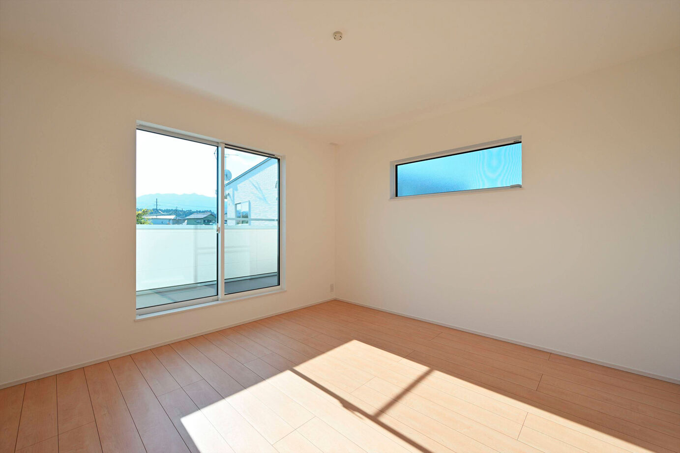 サブライムホーム（SUBLIME HOME） 【本体価格2132万円/間取図あり】白×木のコンビネーションで爽やかに。23畳のLDKに光あふれる住まいの建築実例画像19