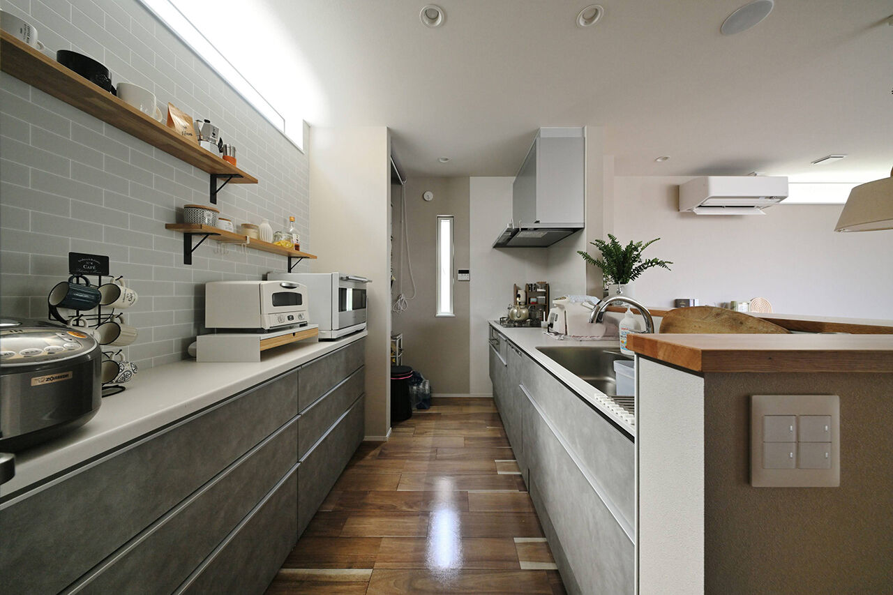 サブライムホーム（SUBLIME HOME） 【本体価格3188万円/間取図あり】ホワイトタイルが美しいビルトインガレージハウス。陽がいっぱいの2階LDKの建築実例画像4