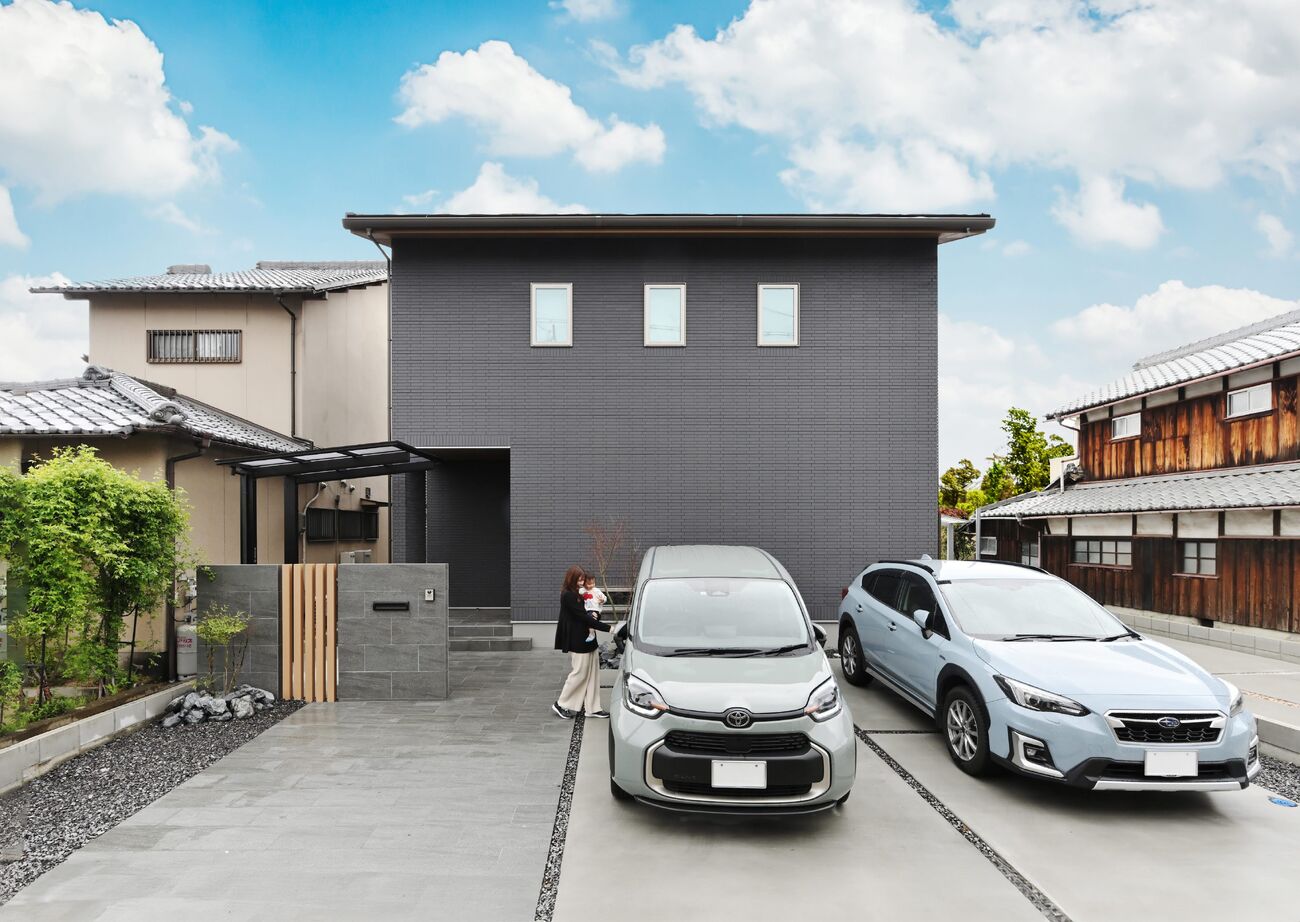 サブライムホーム（SUBLIME HOME） 【本体価格2999万円/間取図あり】永遠に飽きの来ない色合いの家。外壁タイル&瓦でメンテナンスフリーの建築実例画像1