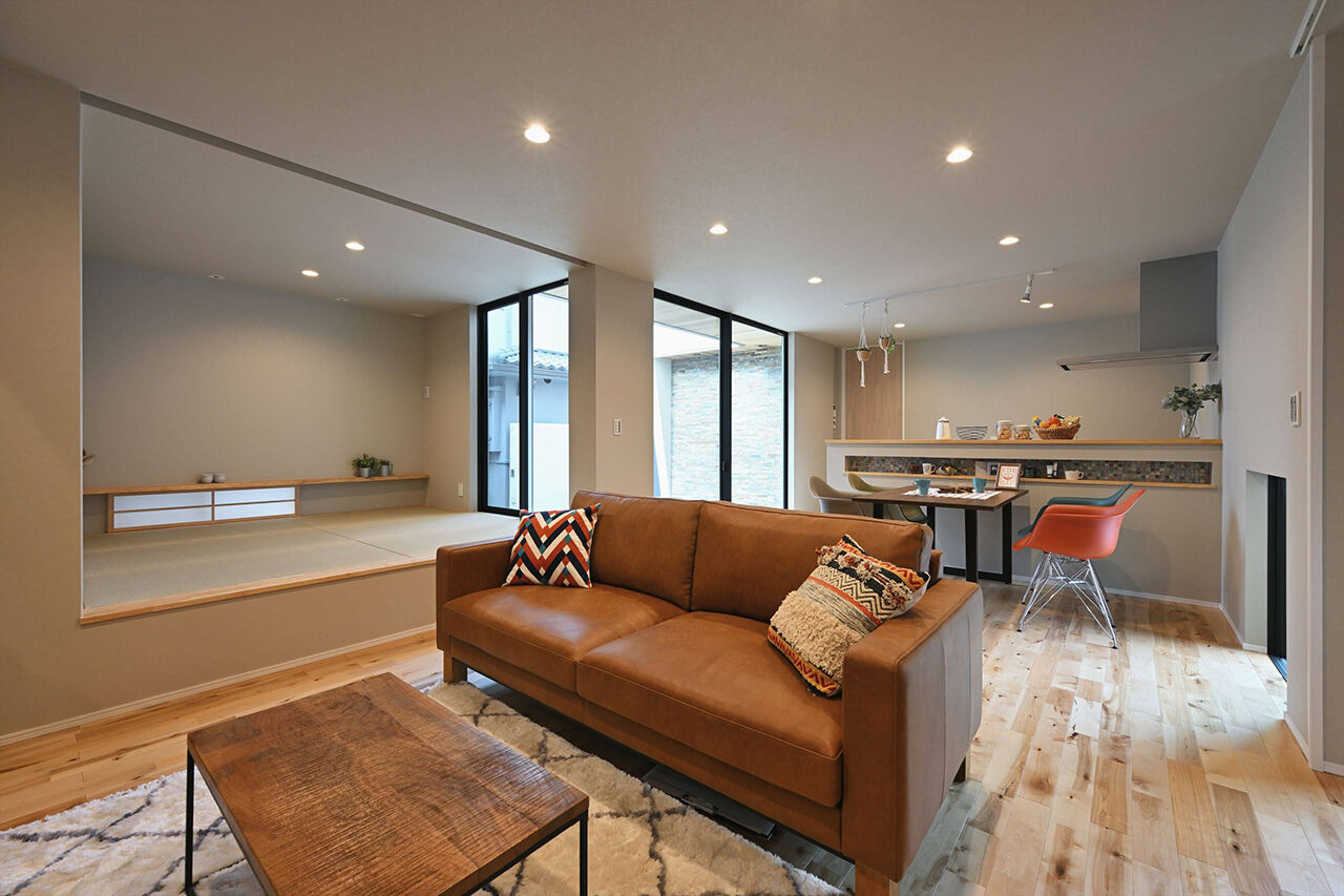 サブライムホーム（SUBLIME HOME） 【本体価格2128万円/間取図あり】木目の美しさと、シンプルで清潔感のある白壁との調和が心地よい住まいの建築実例画像3