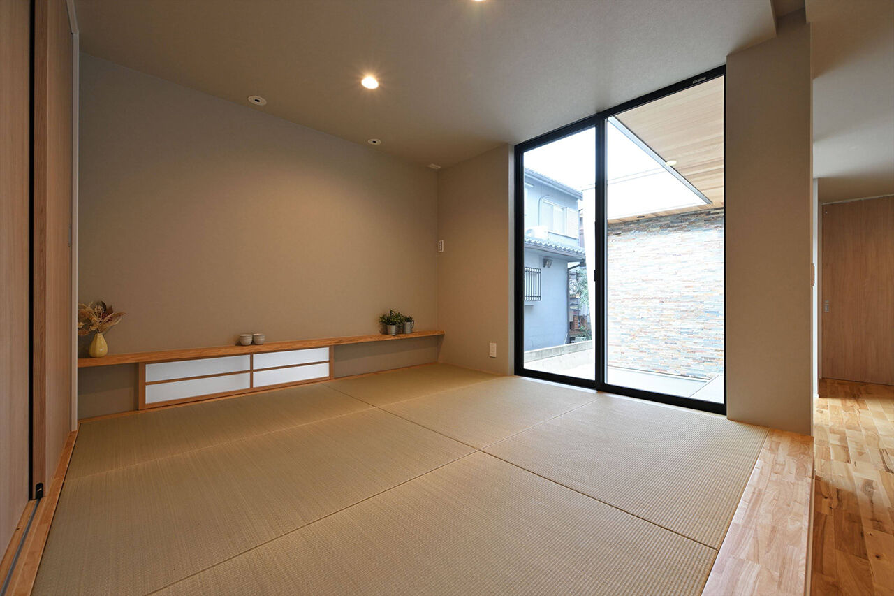 サブライムホーム（SUBLIME HOME） 【本体価格2128万円/間取図あり】木目の美しさと、シンプルで清潔感のある白壁との調和が心地よい住まいの建築実例画像4