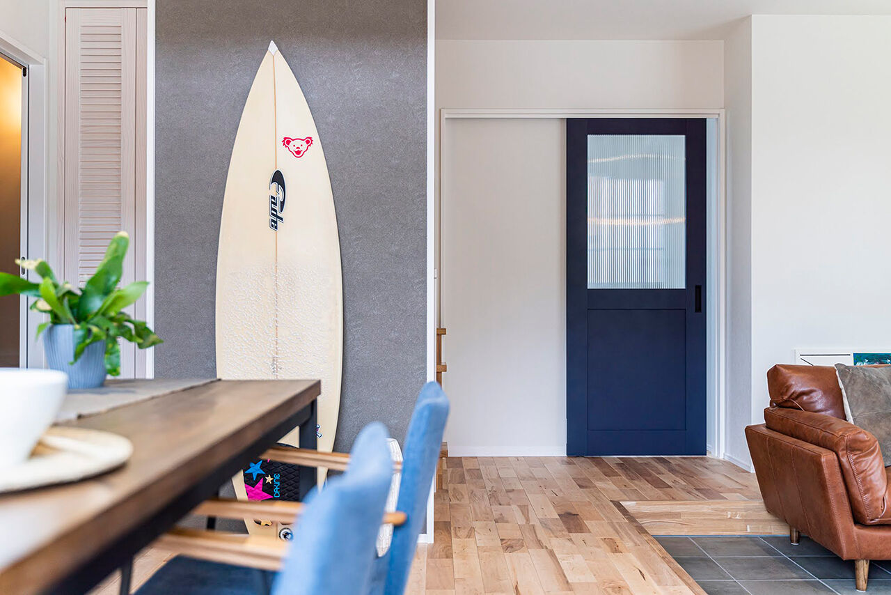 サブライムホーム（SUBLIME HOME） 【本体価格2288万円/間取図あり】屋内外がつながり、自然を身近に感じる家。シックなカリフォルニアハウスの建築実例画像5