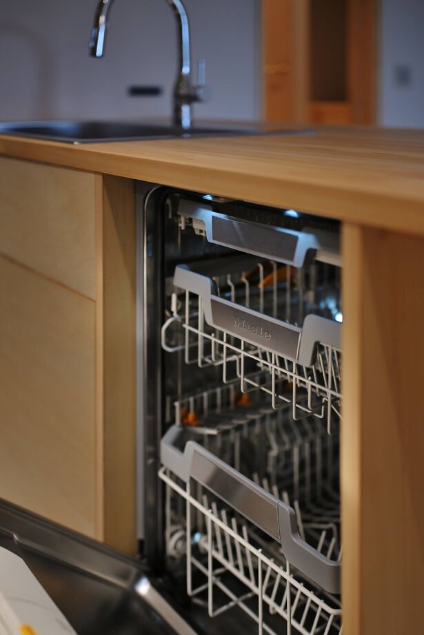 サブライムホーム（SUBLIME HOME） 【建築家×木の家/2階建て/和モダン】小上がりの和室まで一体になった大空間LDK。の建築実例画像8