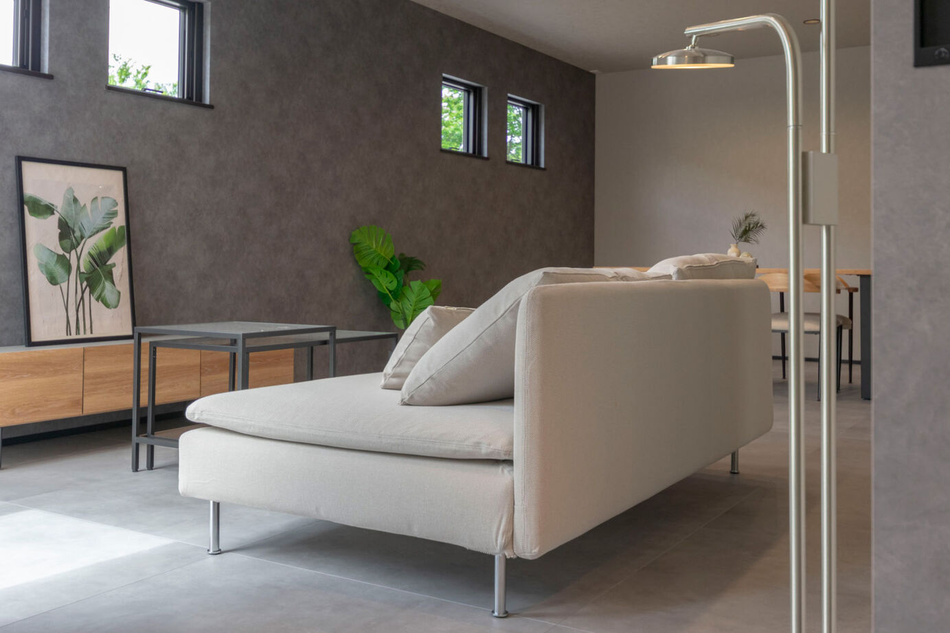 サブライムホーム（SUBLIME HOME） 【間取図あり】窓を配置しない、プライバシーに配慮した真っ白な家。の建築実例画像2