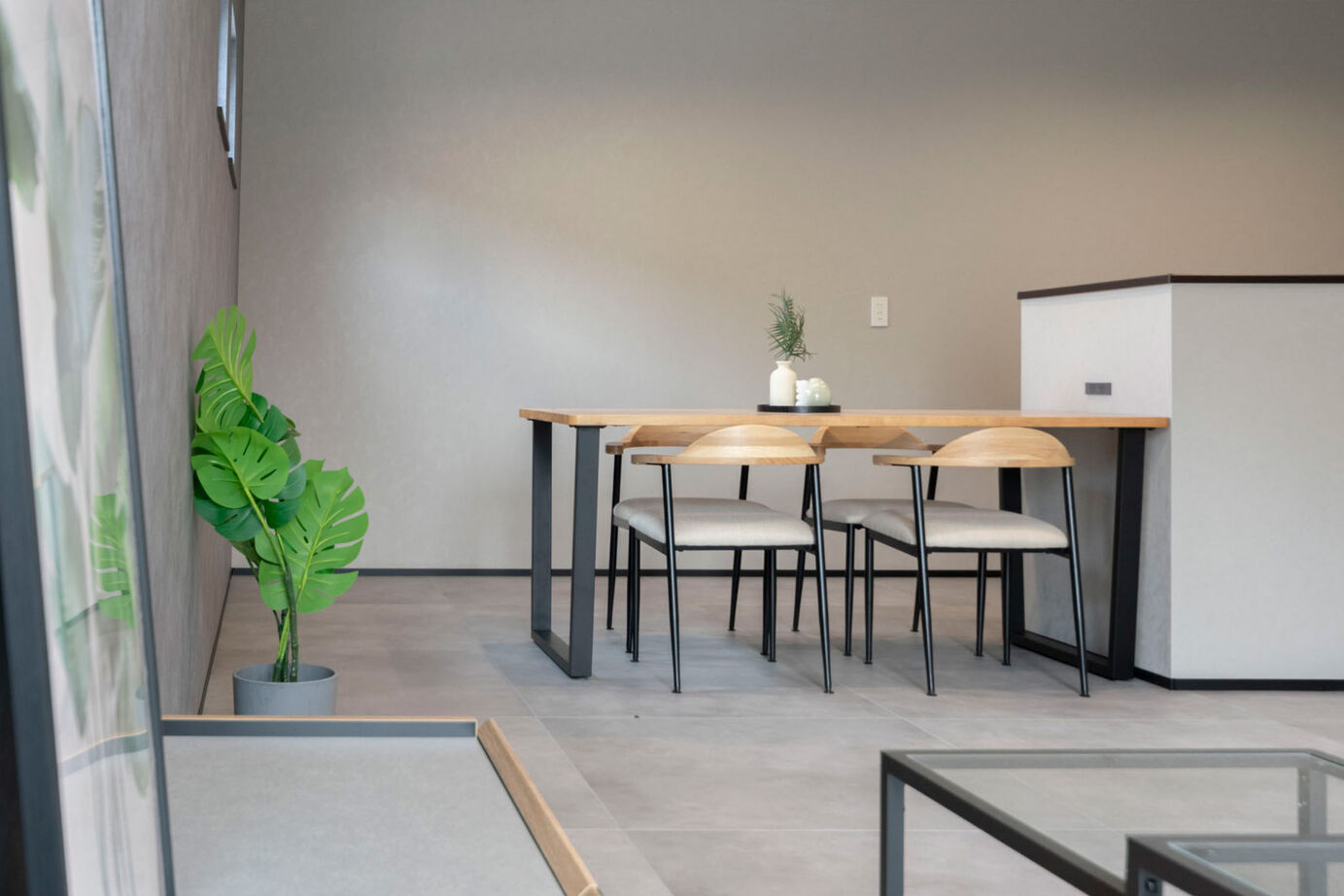 サブライムホーム（SUBLIME HOME） 【間取図あり】窓を配置しない、プライバシーに配慮した真っ白な家。の建築実例画像4