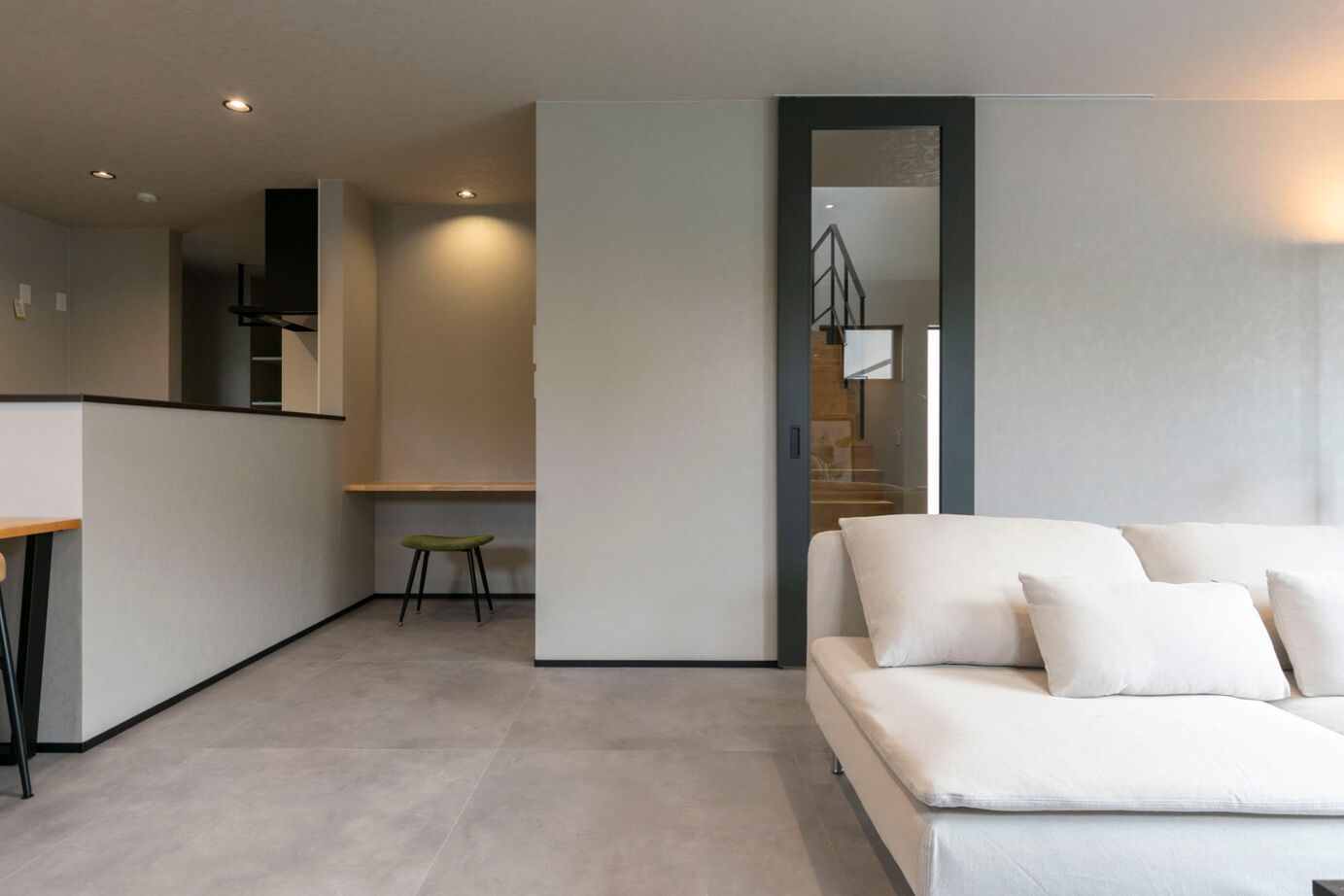 サブライムホーム（SUBLIME HOME） 【間取図あり】窓を配置しない、プライバシーに配慮した真っ白な家。の建築実例画像6