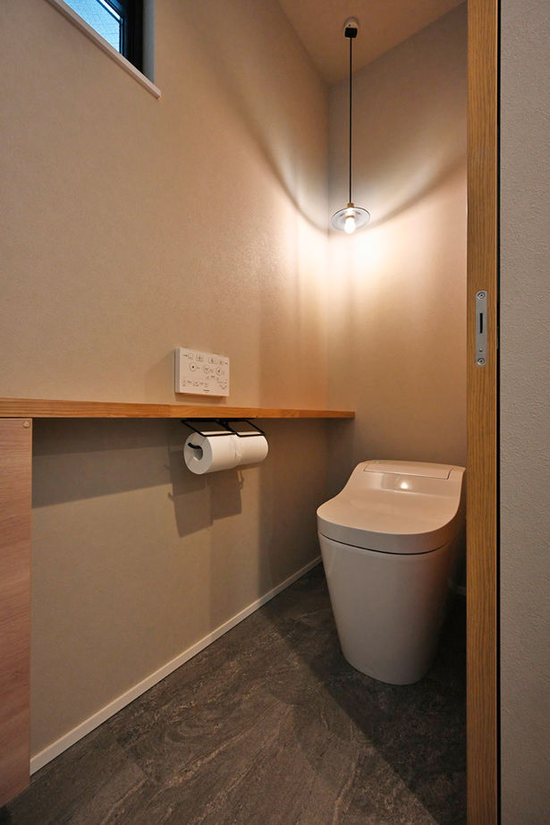 サブライムホーム（SUBLIME HOME） 【本体価格2652万円】黒いタイルの床、吹抜けに塗り壁。和モダンデザインと、家事や育児がしやすいプランの建築実例画像18