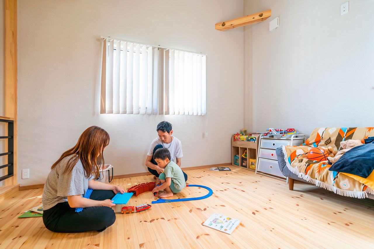 村越建設／BinO東三河 【豊橋市｜1000万円台×32坪×スキップフロア】気に入った間取りはそのまま、自然素材や造作をたっぷり満喫の建築実例画像9