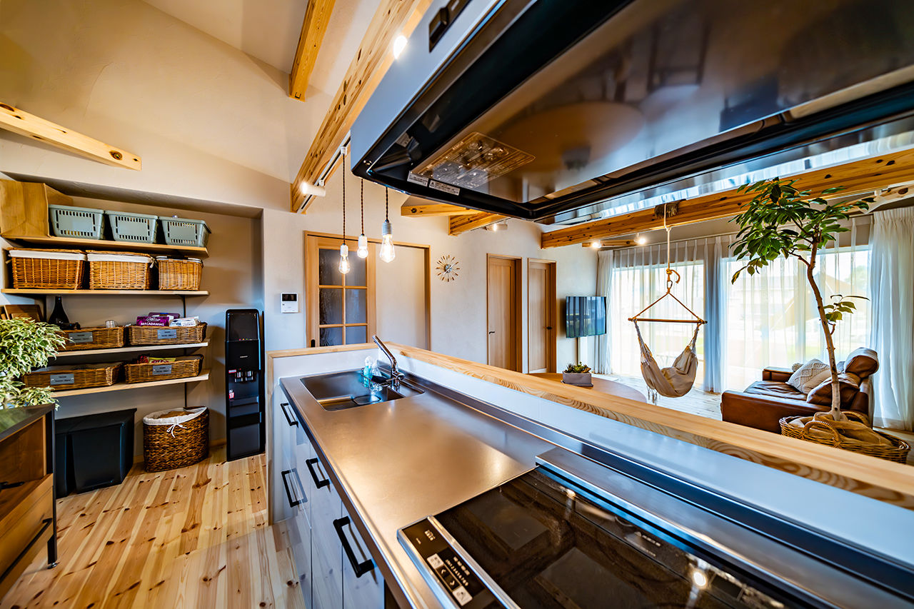 村越建設／BinO東三河 【豊橋市｜1000万円台後半×26坪×平屋】半外の趣味空間やウッドデッキでアウトドア気分を楽しめる家の建築実例画像3