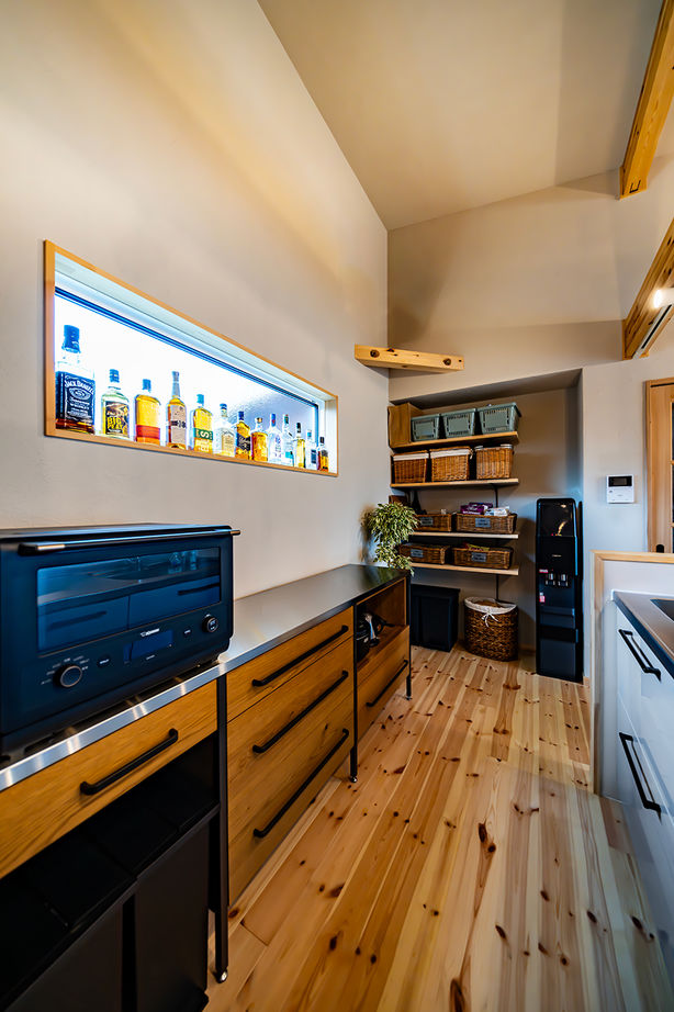 村越建設／BinO東三河 【豊橋市｜1000万円台後半×26坪×平屋】半外の趣味空間やウッドデッキでアウトドア気分を楽しめる家の建築実例画像5