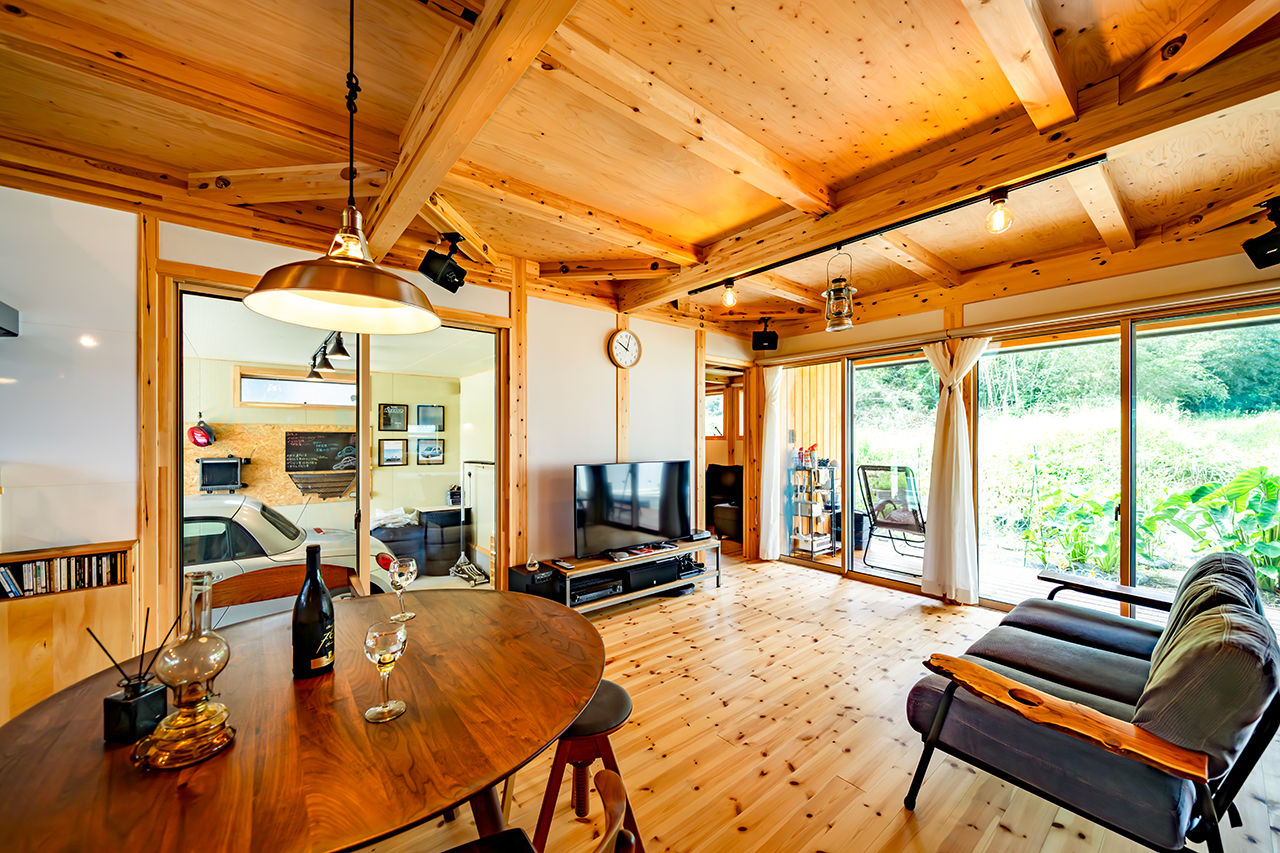 村越建設／BinO東三河 【豊田市｜1000万円台後半×25坪×平屋】LDKからいつでも愛車を眺められるビルトインガレージのある住まいの建築実例画像2