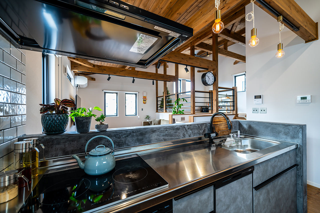 村越建設／BinO東三河 【蒲郡市｜1000万円台×32坪×スキップフロア】モデルハウスの間取り?開放感をベースに叶えた店舗兼用住宅の建築実例画像6