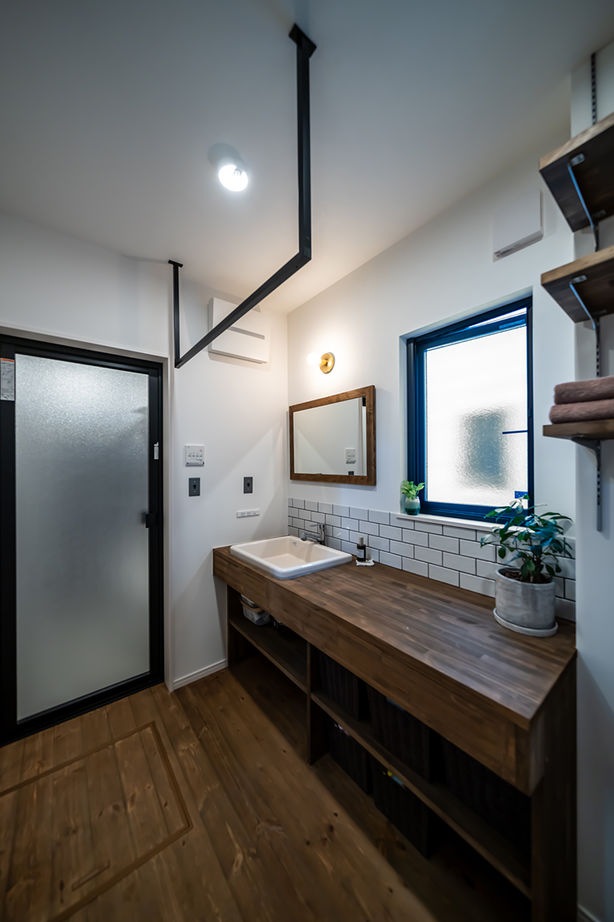 村越建設／BinO東三河 【蒲郡市｜1000万円台×32坪×スキップフロア】モデルハウスの間取り?開放感をベースに叶えた店舗兼用住宅の建築実例画像8