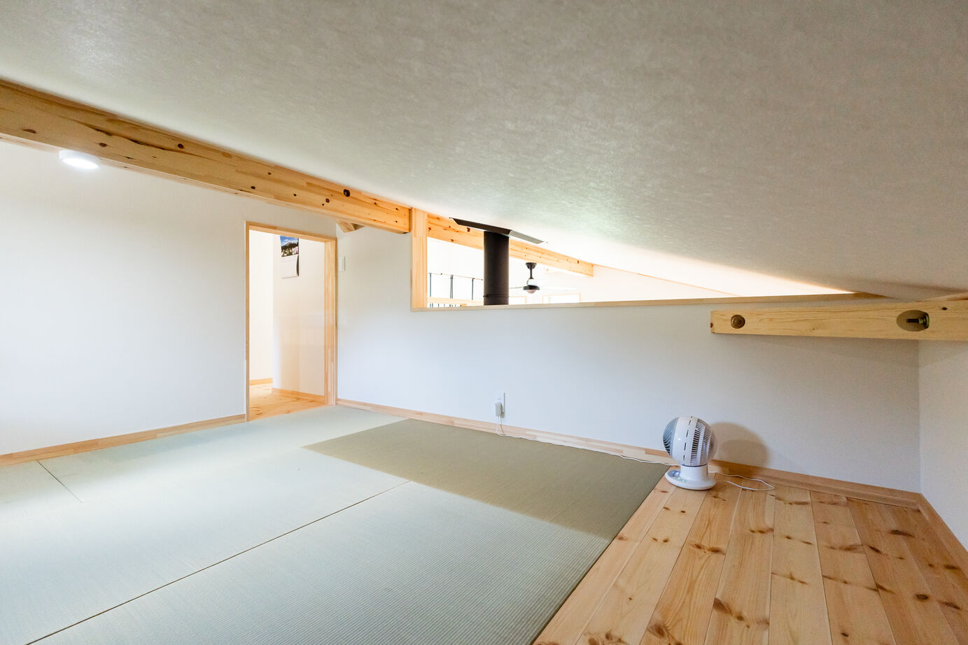 村越建設／BinO東三河 【1500～2000万円/30坪台/間取り有/愛知県】大自然に囲まれてキャンプ気分を十分に味わえる家の建築実例画像7