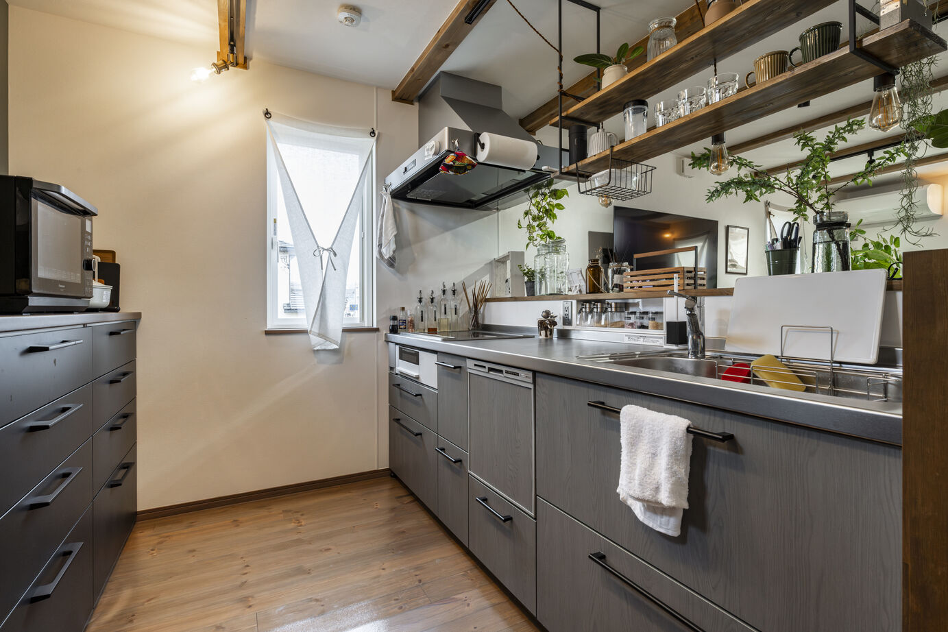 村越建設／BinO東三河 【豊橋市｜1835万円×28.9坪】夫婦とわんこ。仲良く暮らす屋上庭園付スキップフロアの家の建築実例画像8