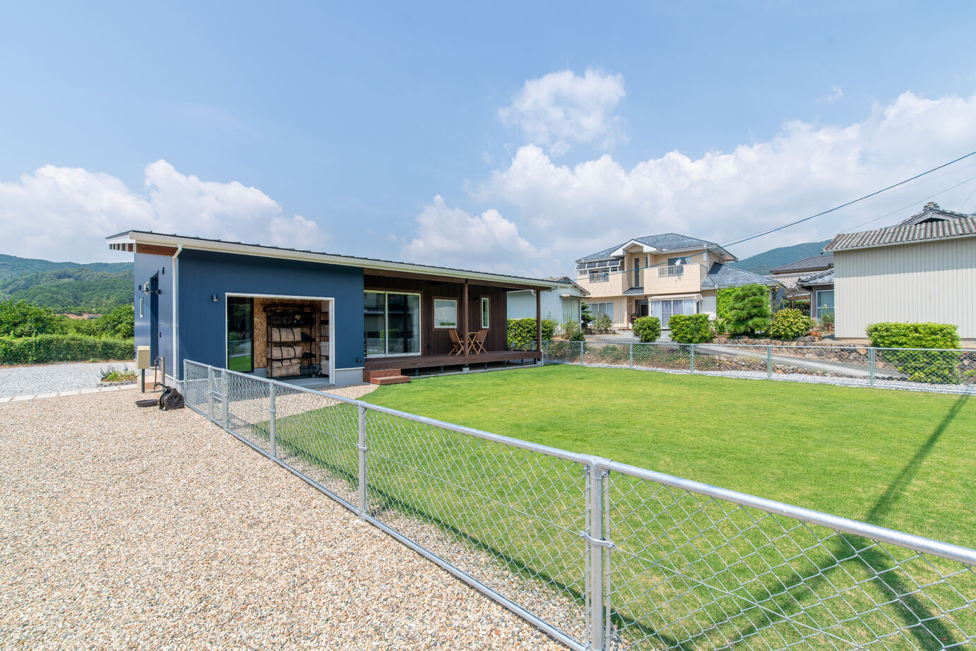 村越建設／BinO東三河 【三ヶ日町/平屋/26坪】お家キャンプ＆ドッグランのある庭でロケーション最高のスローライフの建築実例画像2