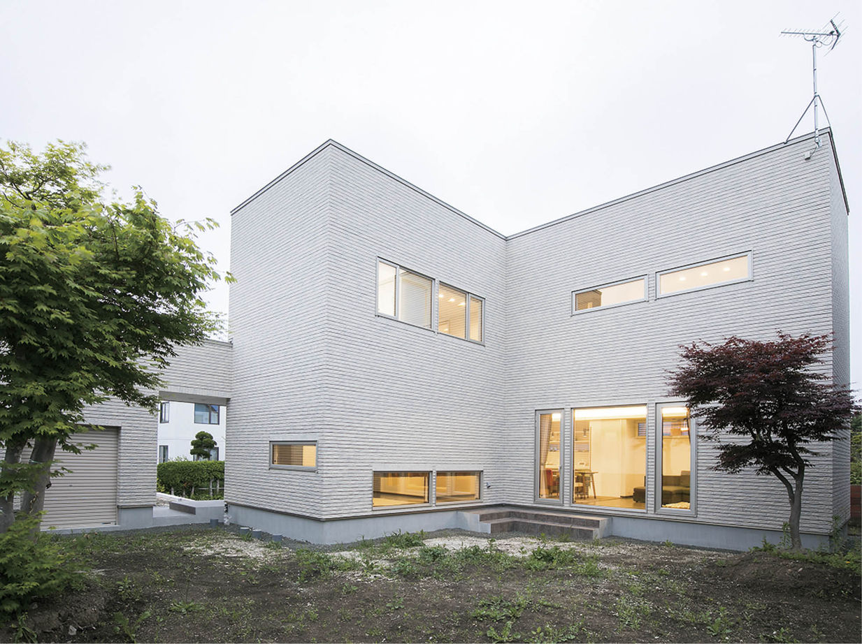 アーキテックプランニング 【2000～2499万円/間取図有/3LDK】中庭に面して開口が連続。内と外が一体となった家の建築実例画像9