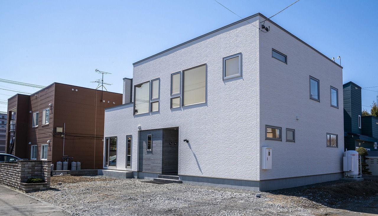 アーキテックプランニング 【3000万円台前半/間取図有】個性を活かした隣居スタイル二世帯住宅。ランニングコストも大満足の家の建築実例画像2