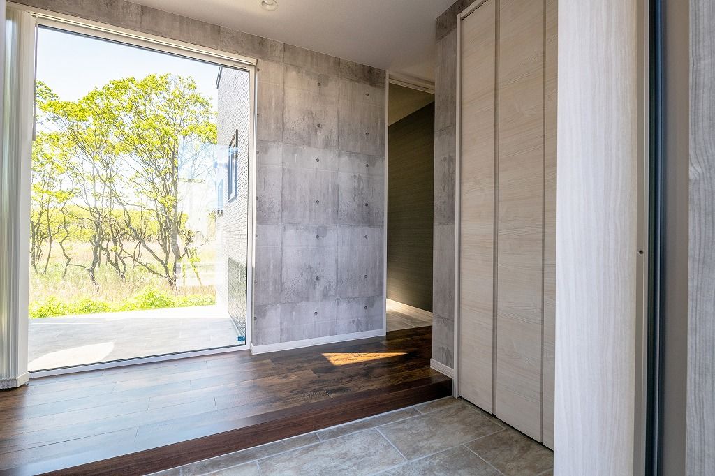 アーキテックプランニング 【平屋/1500～1999万円/間取図有/スキップフロア】光と緑が心地いいモダンな全室床暖房の住まいの建築実例画像9