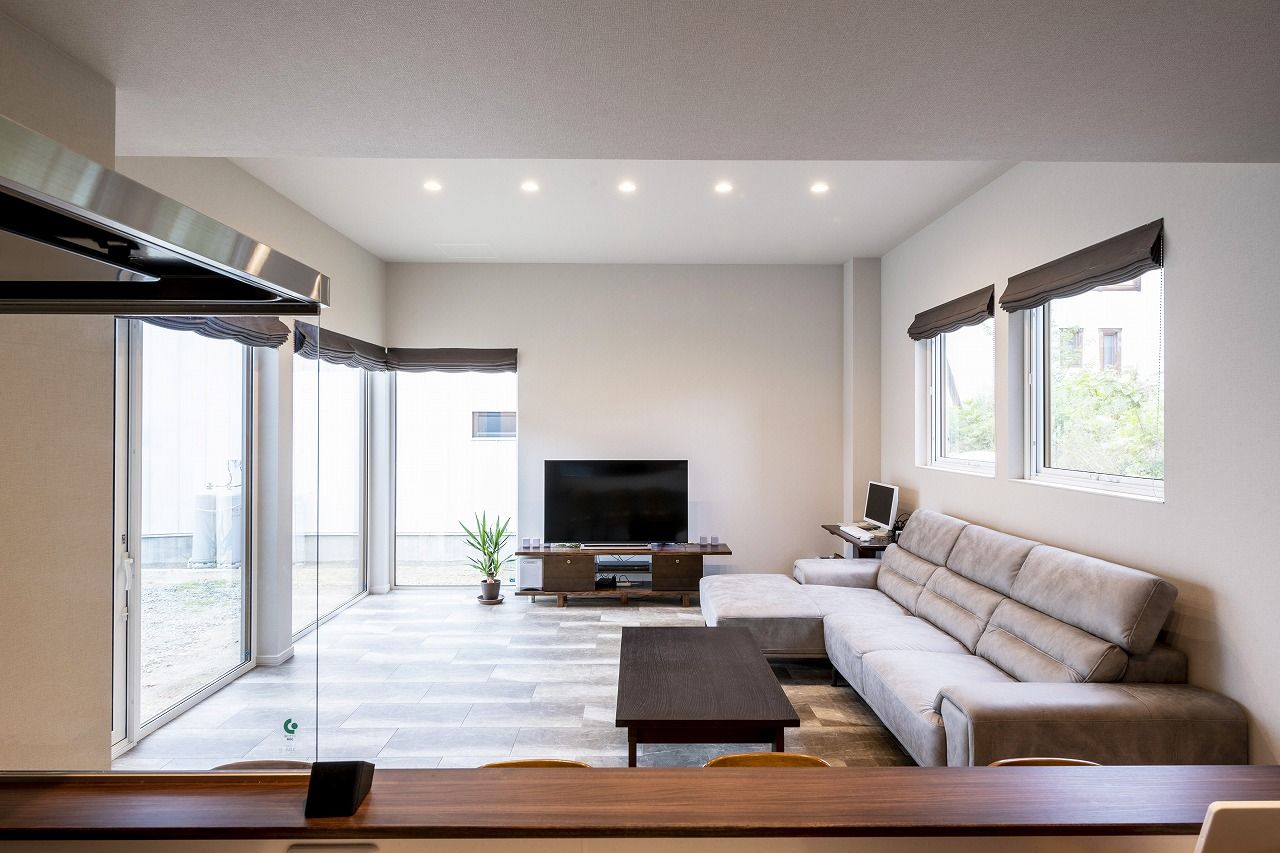 アーキテックプランニング 【平屋/2000～2499万円/間取図有/4LDK】マンションからの住み替えで実現。大きな窓が特徴の憧れの住まいの建築実例画像4