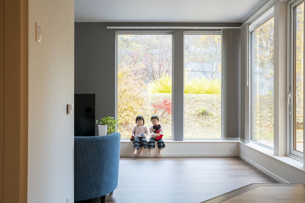 アーキテックプランニング 【2500～2999万円/間取図有/4LDK】スキップフロアで空間を程よくゾーニング。大開口窓から景色を楽しむ家の建築実例画像5