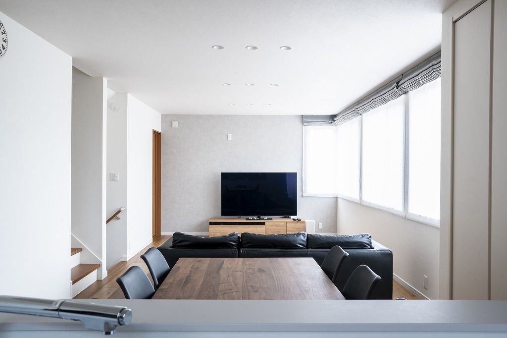 アーキテックプランニング 【2500～2999万円/間取図有/4LDK】敷地を活かした3階建てプラン。家族5人で暮らす機能的な住まいの建築実例画像2