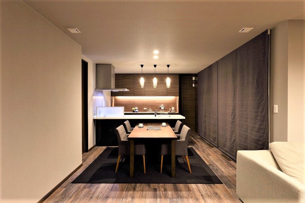 アーキテックプランニング 【2500～2999万円/間取図有/4LDK】暖炉風のストーブやデザイン和室、高級感を感じる空間の建築実例画像3