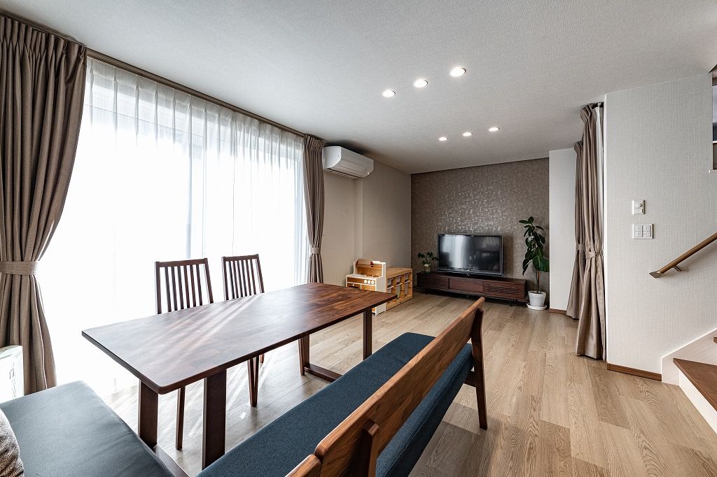 アーキテックプランニング 【2500～2999万円/間取図有/3LDK】印象的な立体凹凸外観デザインが魅力。快適空間を充実させた住まいの建築実例画像6